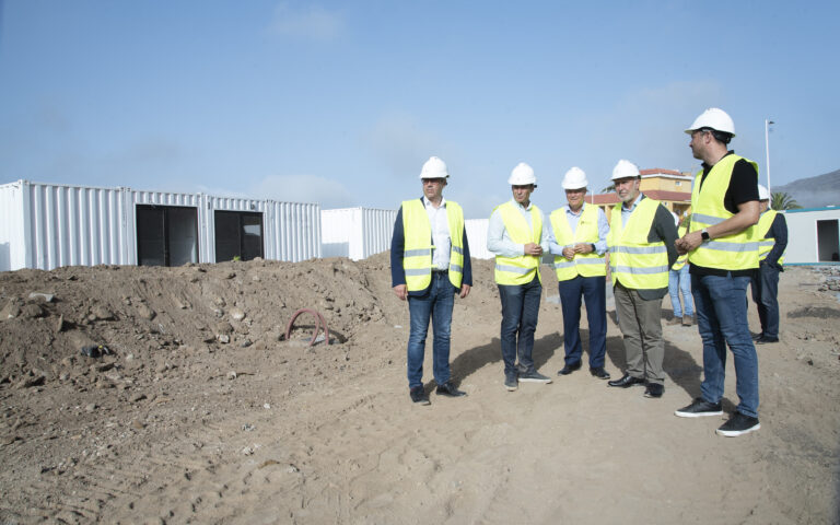Torres: «En solo un año entregaremos 600 viviendas a los afectados por el volcán»