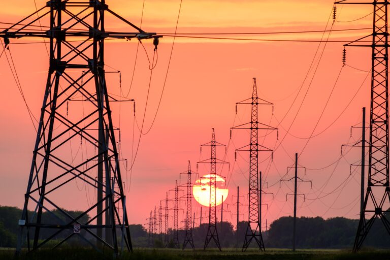 La electricidad subirá este lunes un 9,5%, hasta los 267 euros/MWh
