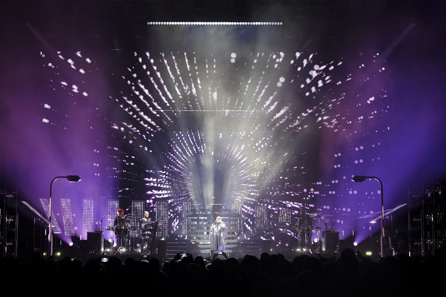 Los Pet Shop Boys arrasan en el Gran Canaria Arena a ritmo de electropop