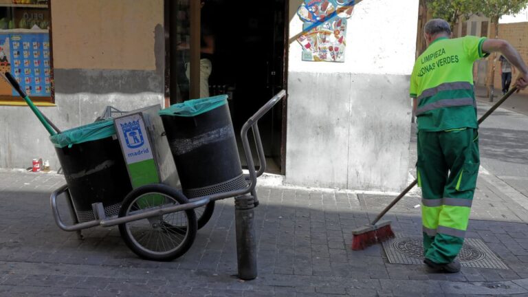 Muere un operario de limpieza de 60 años en Madrid por un golpe de calor