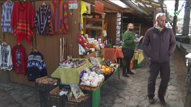 Los comerciantes de la Cruz de Tejeda reclaman que se les garantice su continuidad