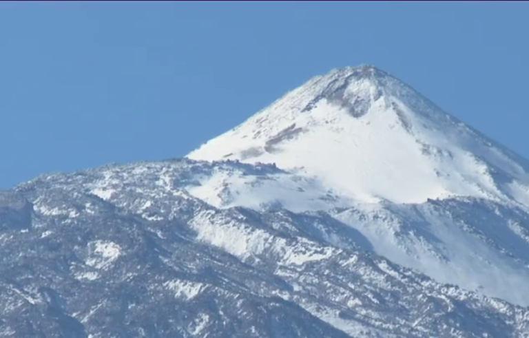 El Teide, un volcán activo con un comportamiento dentro de los parámetros normales