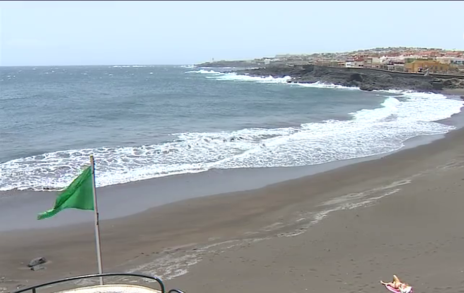 La playa de La Garita abre de nuevo al baño