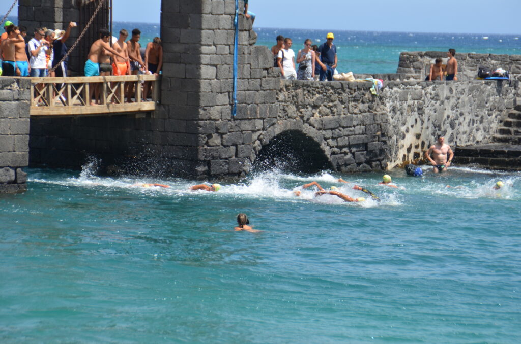 234 participantes en la "XXVII Travesía a Nado San Ginés"