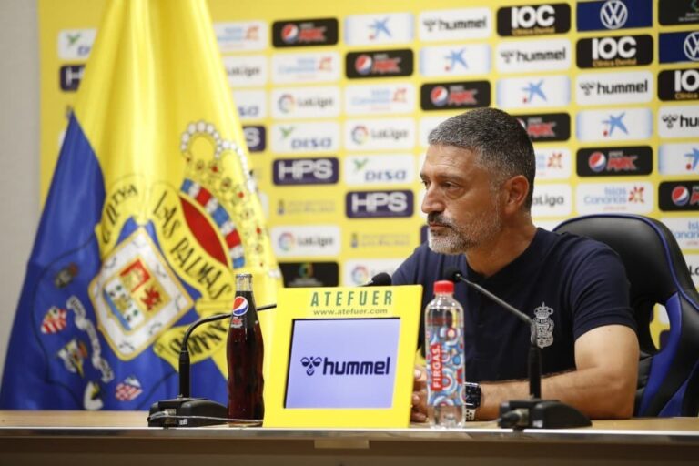 Pimienta: «El Málaga será aún más difícil tras su dolorosa derrota en Burgos»