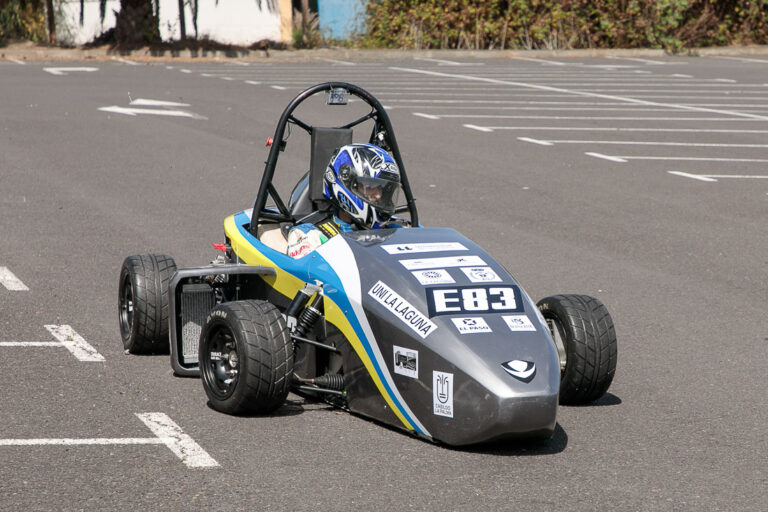 Estudiantes de la ULL presentan un coche eléctrico en la competición internacional Fórmula Student