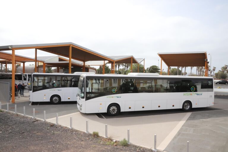 Restricciones de coches en Famara por las fiestas