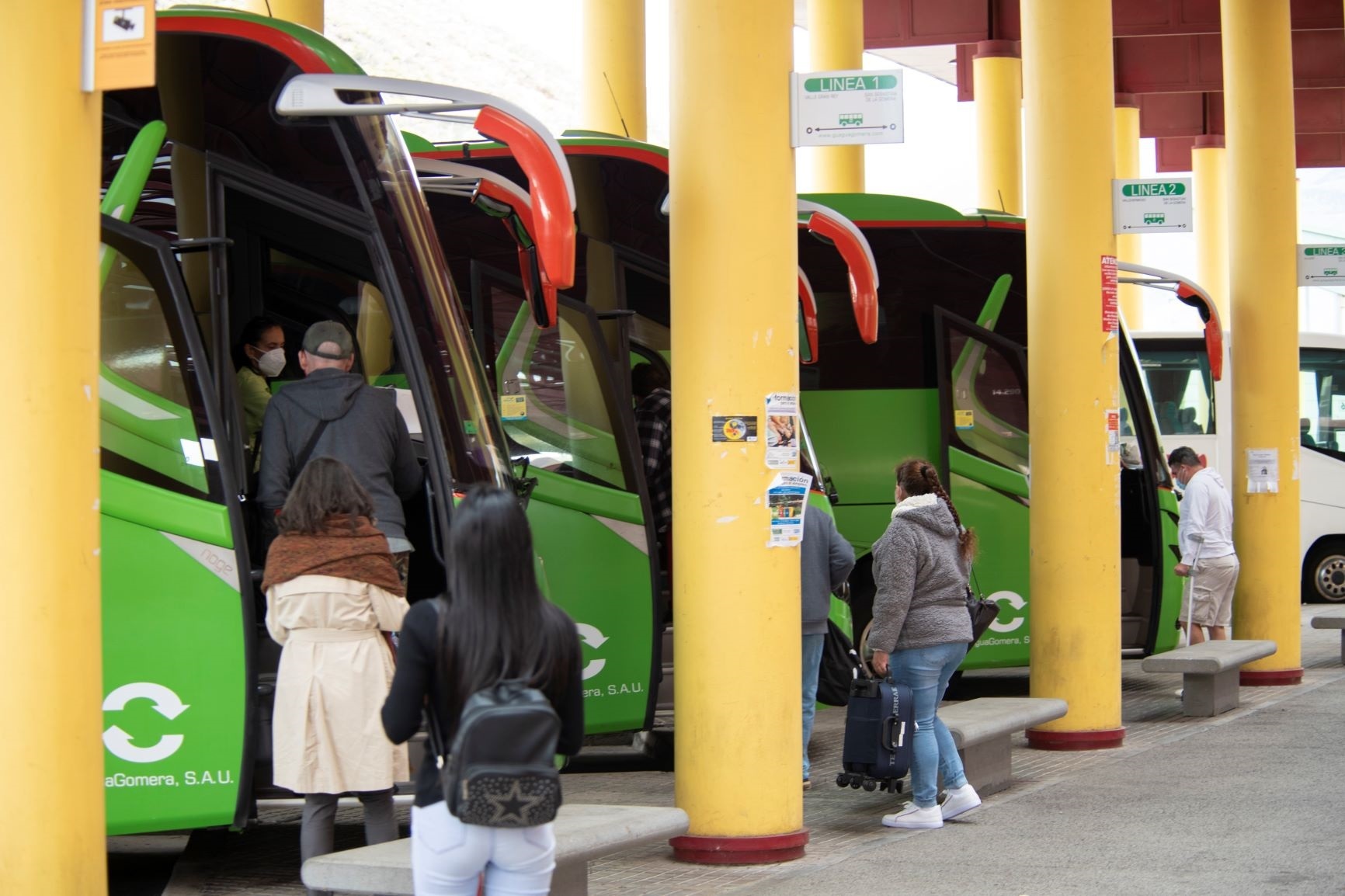 Nuevas conexiones y mayor frecuencia en las líneas de GuaguaGomera