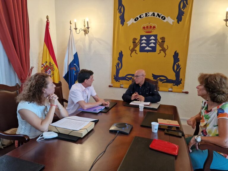 Una de las plataformas de afectados pide la mediación del Diputado del Común para volver a sus tierras