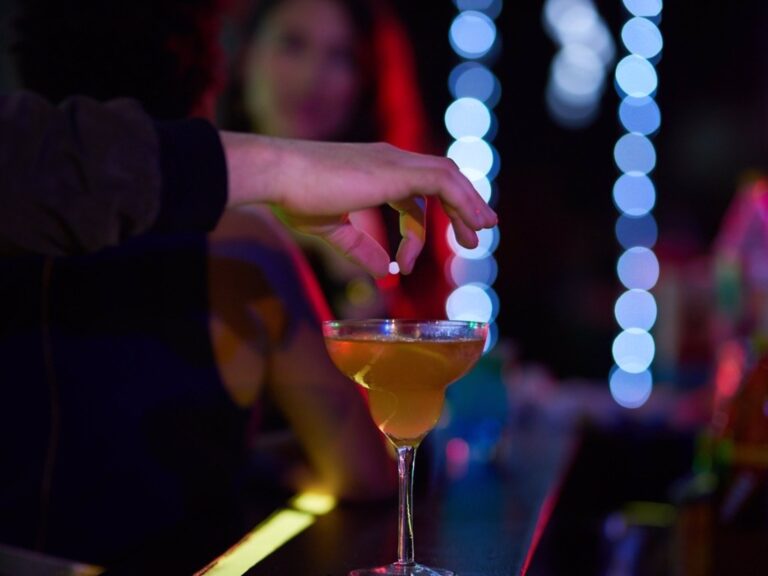 Canarias cuenta con un protocolo asistencial para agresiones sexuales bajo sumisión química