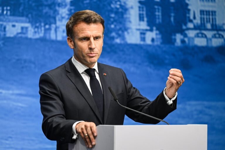 Macron aboga junto a Zelenski por la «seguridad» de la central de Zaporiyia