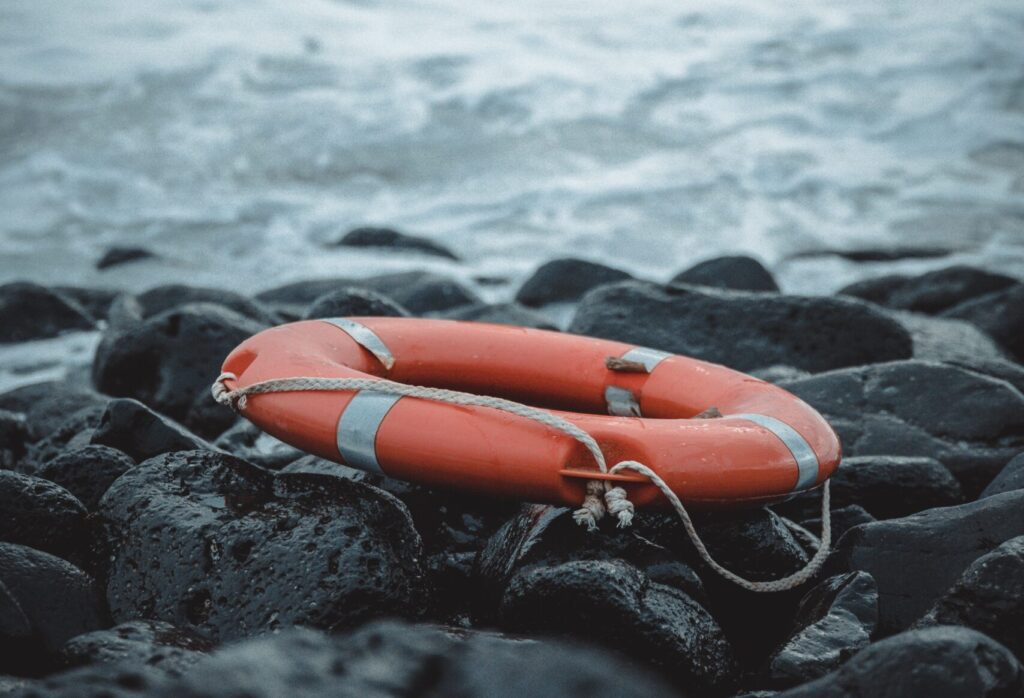 Fallece una mujer y un hombre resulta herido tras caer al mar en Tenerife