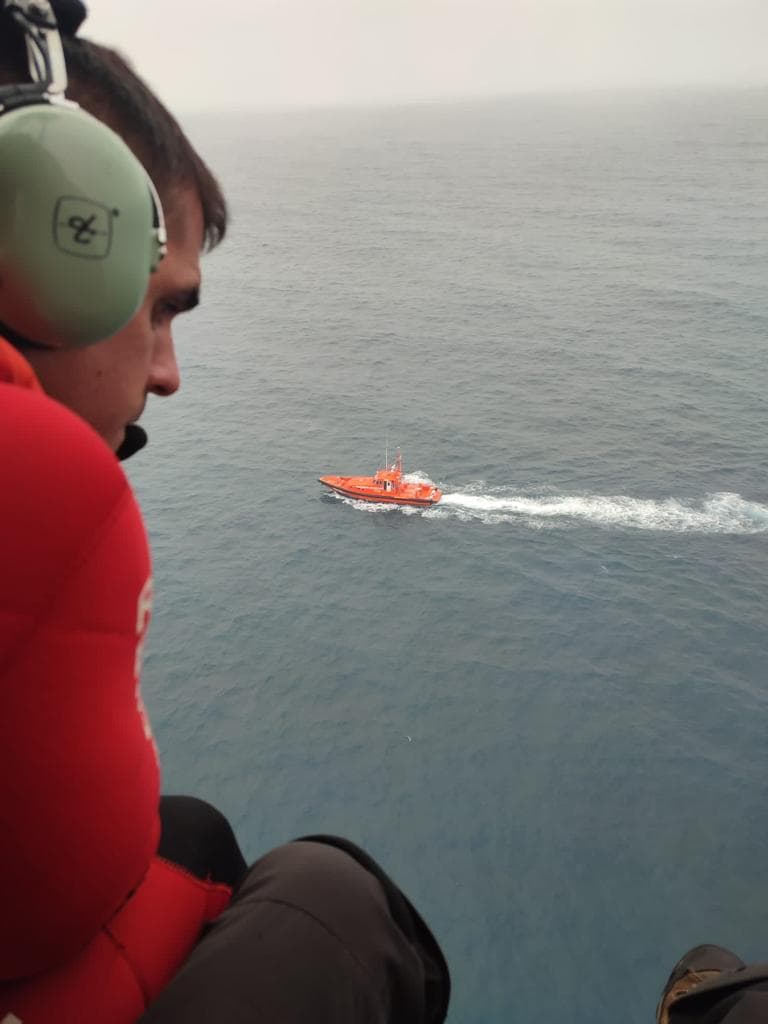 Reanudan la búsqueda del bañista desaparecido en la costa de Tenerife