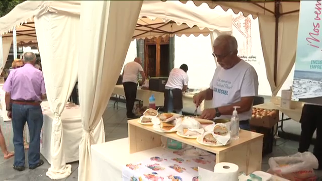 Los negocios de Puerto Naos se reúnen con los palmeros "en la Punta del Pozo"