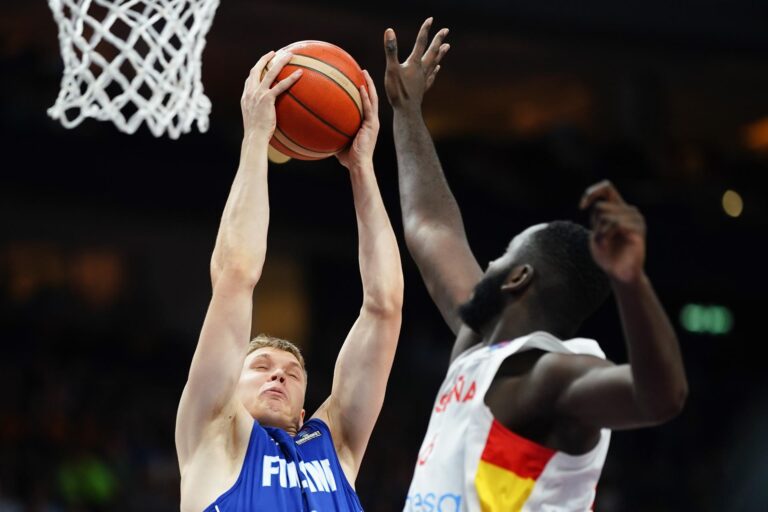 España gana a Finlandia y jugará contra Alemania su undécima semifinal consecutiva (100-90)