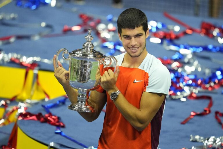 Alcaraz gana el Abierto de Estados Unidos y alcanza el número 1 de la ATP