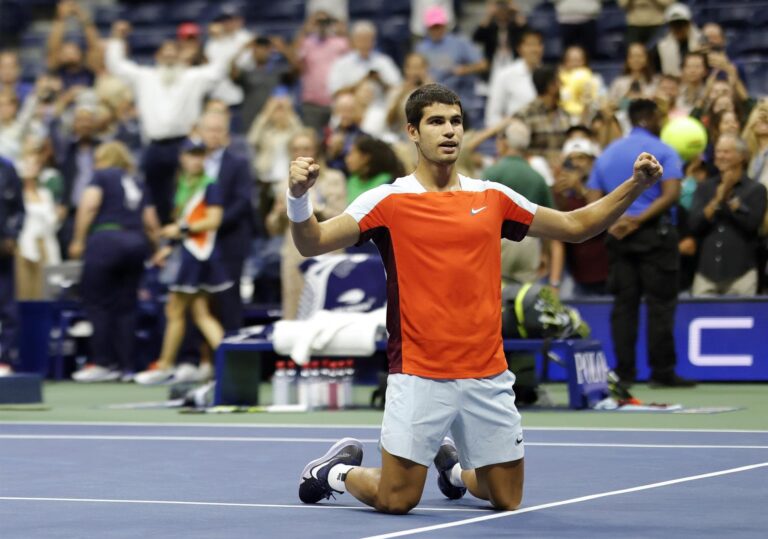 Alcaraz se mete en las semifinales del Abierto de Estados Unidos en un partido memorable