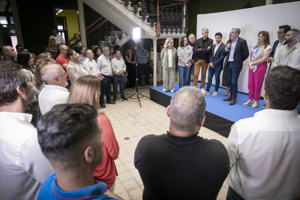 El Consejo Político Nacional de Coalición Canaria confirma a Fernando Clavijo como candidato a la Presidencia de Canarias