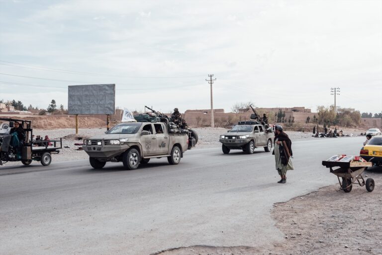 Más de 20 muertos en un atentado contra una mezquita en Afganistán
