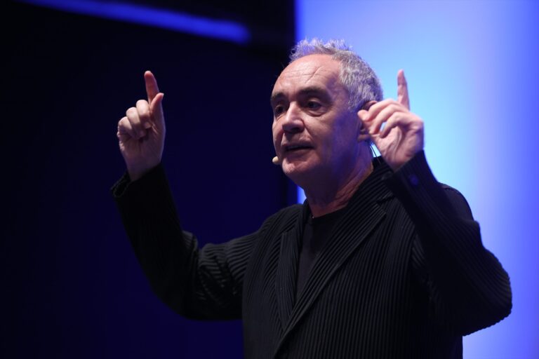 Ferran Adrià lidera en Tenerife un curso para profesionalizar la gestión en restauración