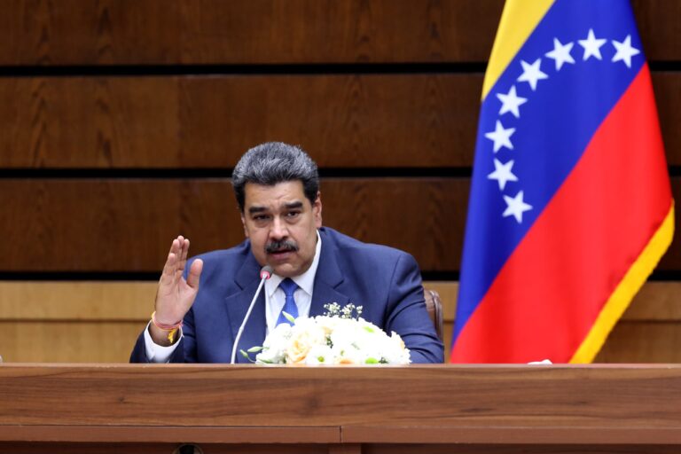 Maduro, dispuesto a proveer de recursos energéticos a Europa y EEUU»: Venezuela está aquí»