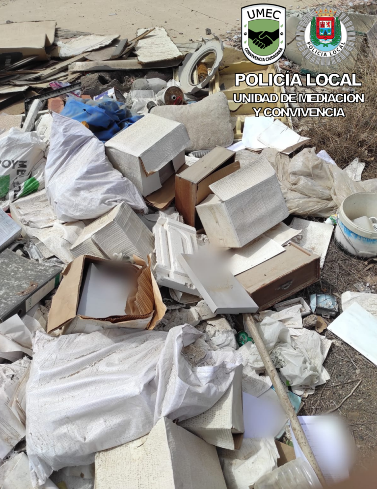 Denuncian el abandono de documentos con datos personales en Las Palmas de Gran Canaria