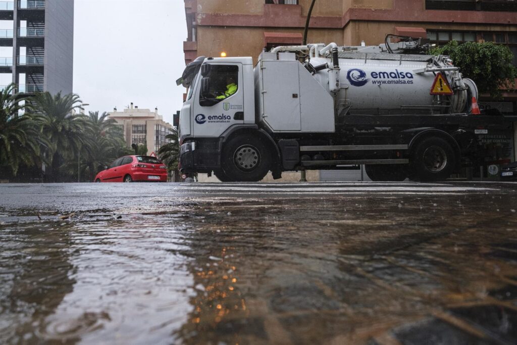 Canarias registra más de 800 incidentes por la lluvia