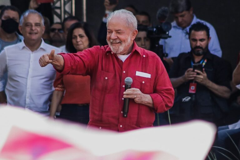 Lula advierte de que el «bolsonarismo» seguirá existiendo aunque pierda las elecciones brasileñas