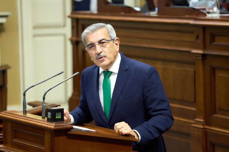 Canarias deja entrever cambios en la fiscalidad, pero aún sin concretar