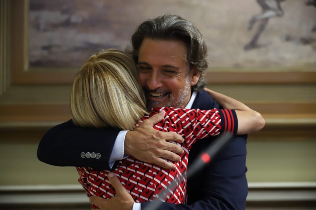 Australia Navarro, nueva secretaria segunda del Parlamento de Canarias