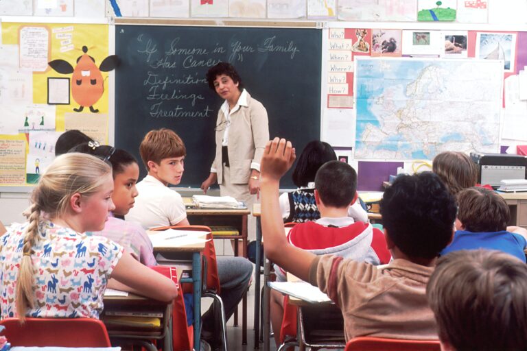 La Mesa Sectorial de Educación de Canarias modifica el número de plazas de la OPE a 5.113