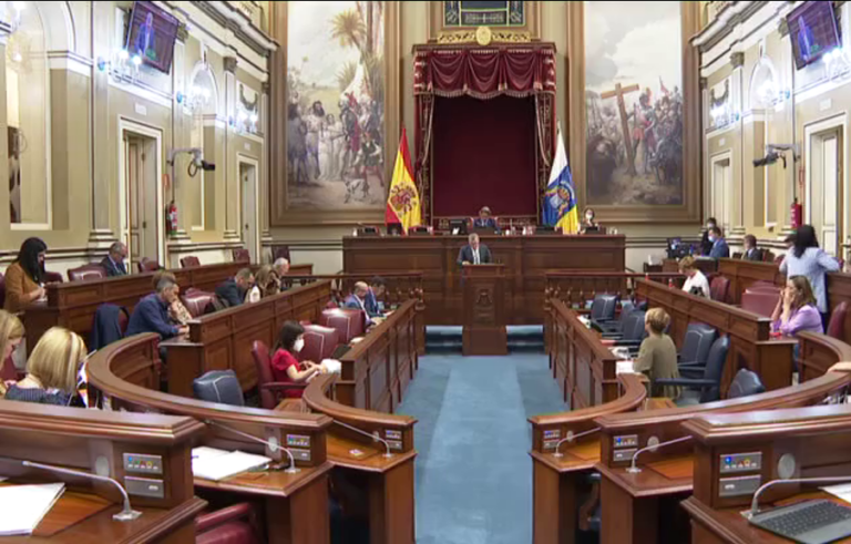El Parlamento de Canarias retoma la actividad tras el verano