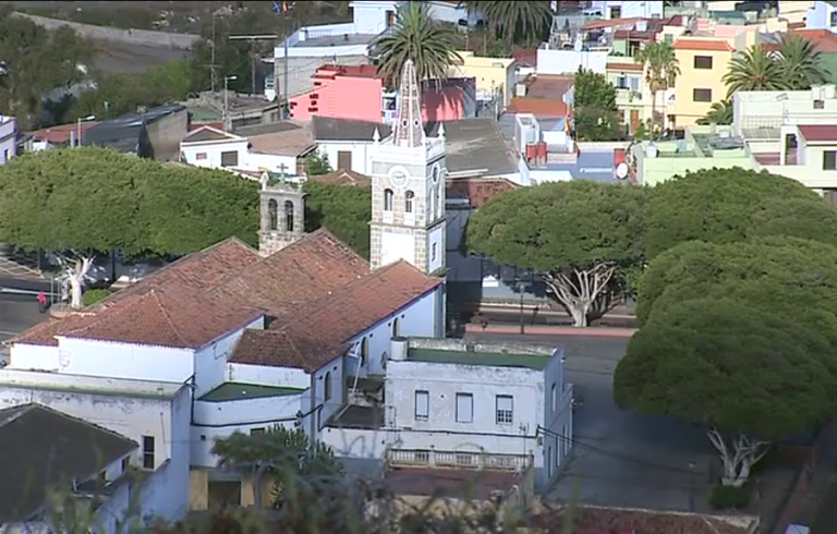 Tres víctimas de abusos sexuales por un sacerdote denuncian que la Iglesia ocultó los casos