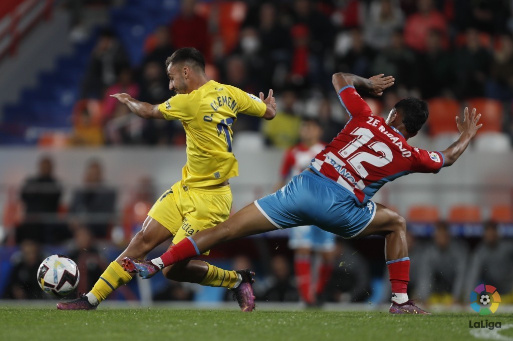 0-1. Benito Ramírez lleva a Las Palmas al liderato y al Lugo a descenso