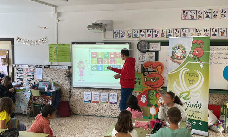 El Cabildo busca voluntarios entre 7.500 alumnos de Tenerife con la campaña ‘Cuento contigo’