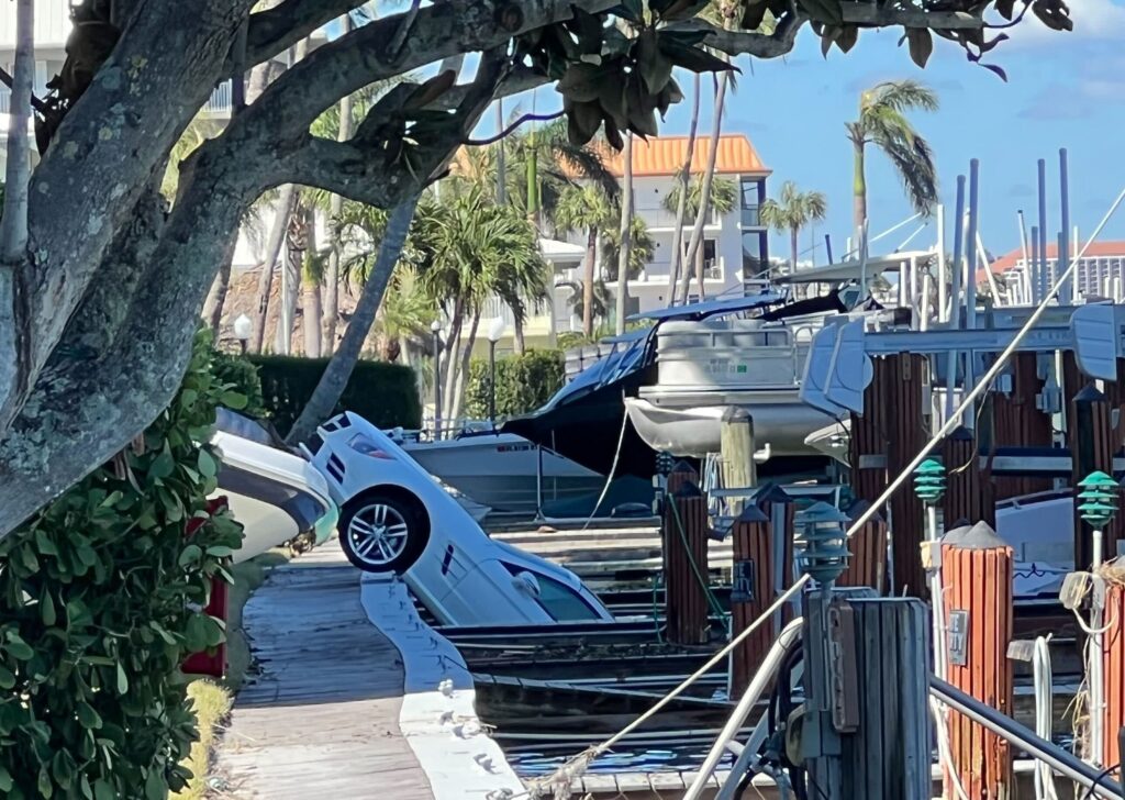 Se elevan a 45 los muertos a consecuencia del huracán 'Ian' en Florida