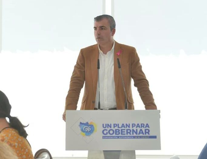 Domínguez reclama al Gobierno un plan específico para el sector primario