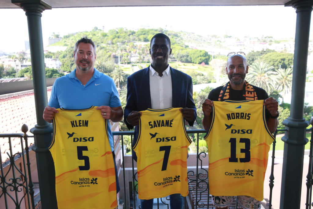 El CB Gran Canaria rinde homenaje a Sitapha Savané