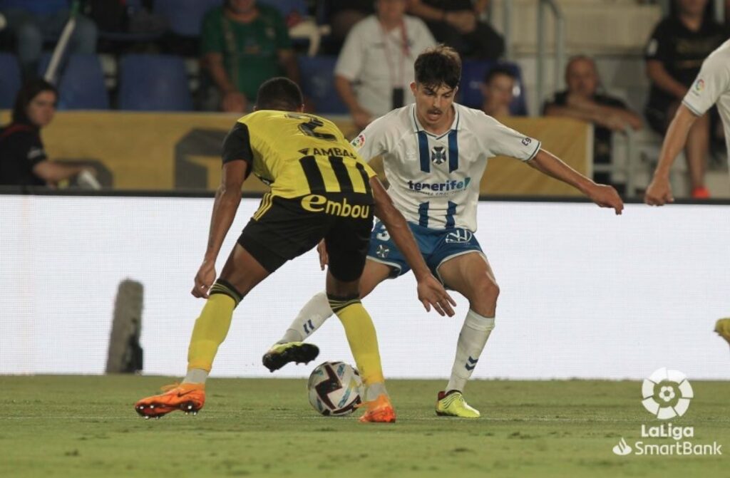 El Zaragoza se lleva los tres puntos del Heliodoro (0-2)