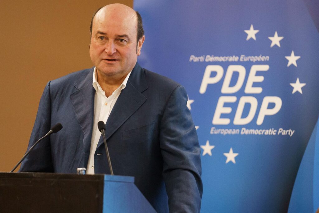 Ortuzar sobre el CGPJ: "Si el PP se considera patriota debería seguir las conversaciones"