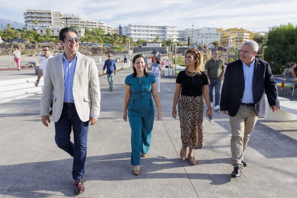 Presentan el nuevo paseo litoral de la Marina de San Miguel 