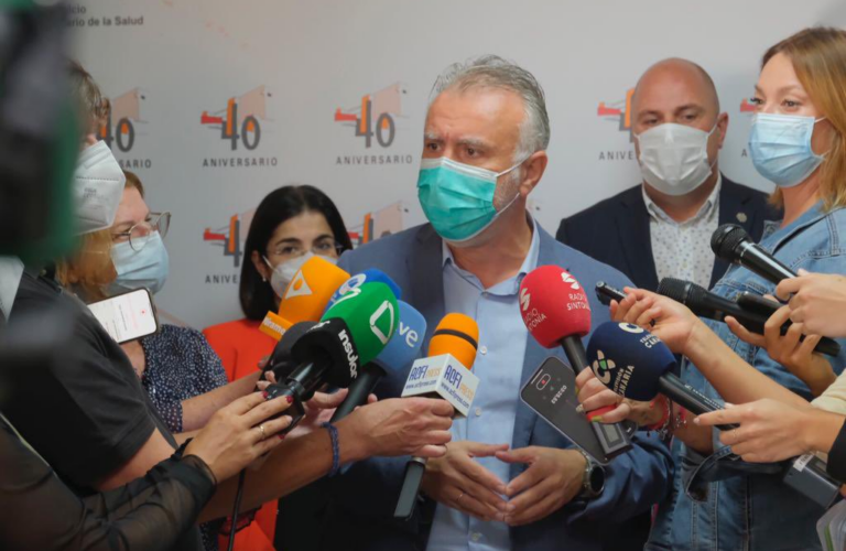 Torres adelanta que el Gobierno canario no se subirá los sueldos para 2023