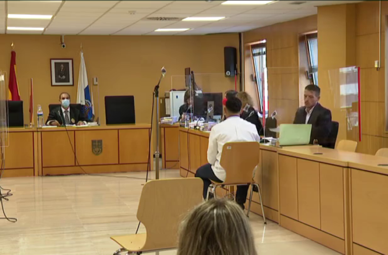 Comienza el juicio con jurado popular contra el acusado de matar a un taxista a patadas