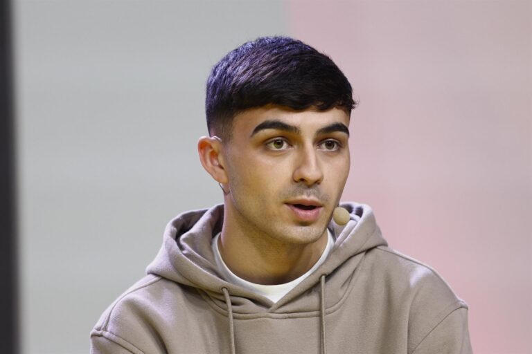 Pedri González: «Si ganamos el Mundial, me rapo»