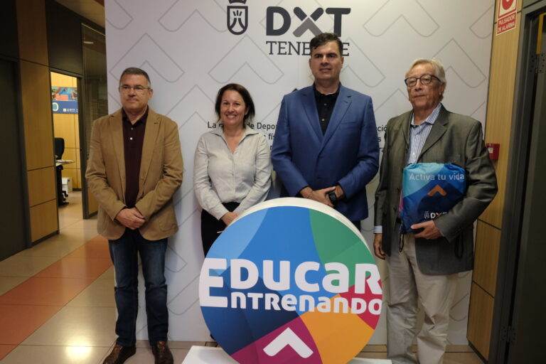 El Lenovo Tenerife se suma al proyecto ‘Educar Entrenando’ del Cabildo