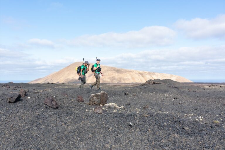 Los astronautas de misiones a Marte y la Luna entrenan en Lanzarote