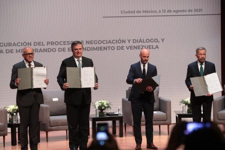 Gobierno y oposición firman Acuerdo de Protección del Pueblo Venezolano