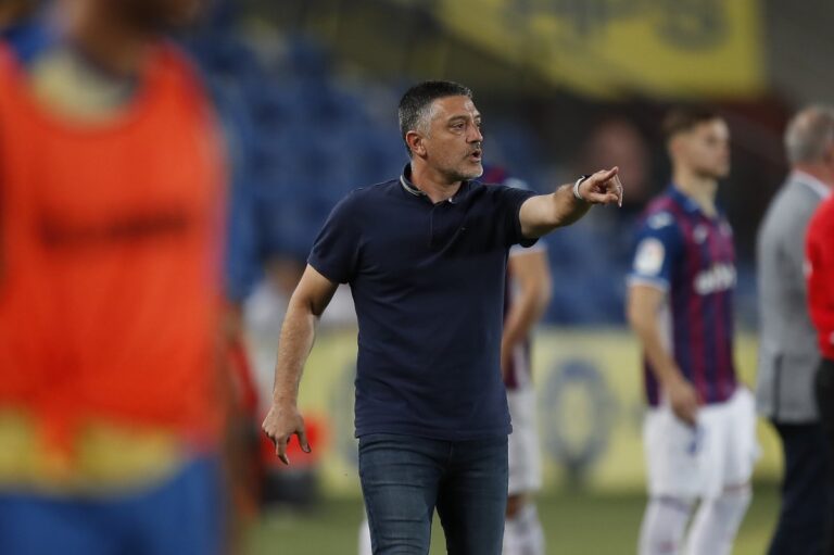 Pimienta afronta el partido ante el Granada como una «gran oportunidad»