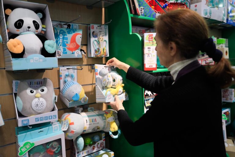 Tenerife recoge juguetes para los niños afectados por la Dana