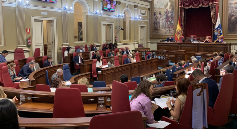El Parlamento avala por unanimidad la modificación del REF incluida en los PGE